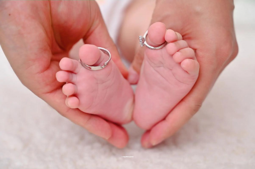 恩施宝宝打喷嚏发烧