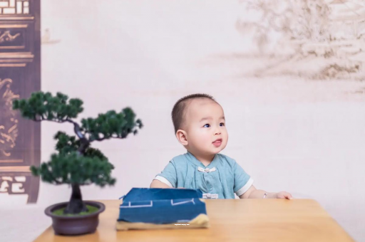 恩施满月宝宝放屁臭